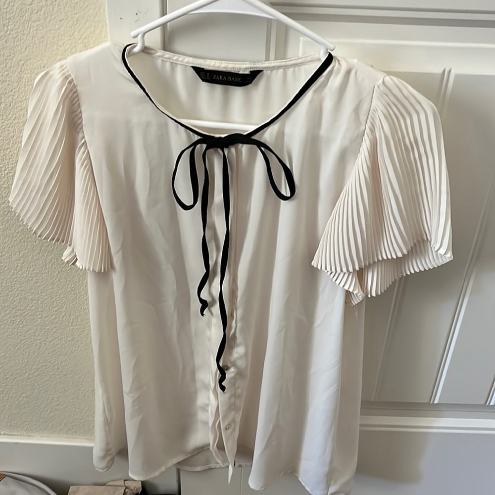 ZARA Sheer Blouse W Contrasting Bow Black no flaws